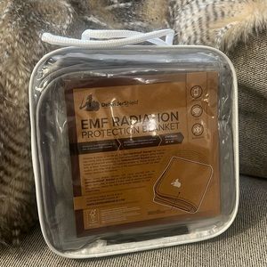 Defender Shield EMF Radiation Blanket - Protection Blanket BRAND NEW